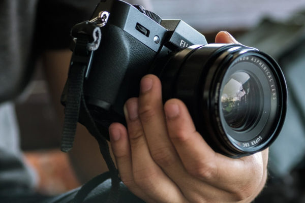 Top 9 Japanese SLR Cameras and Recommended Goods